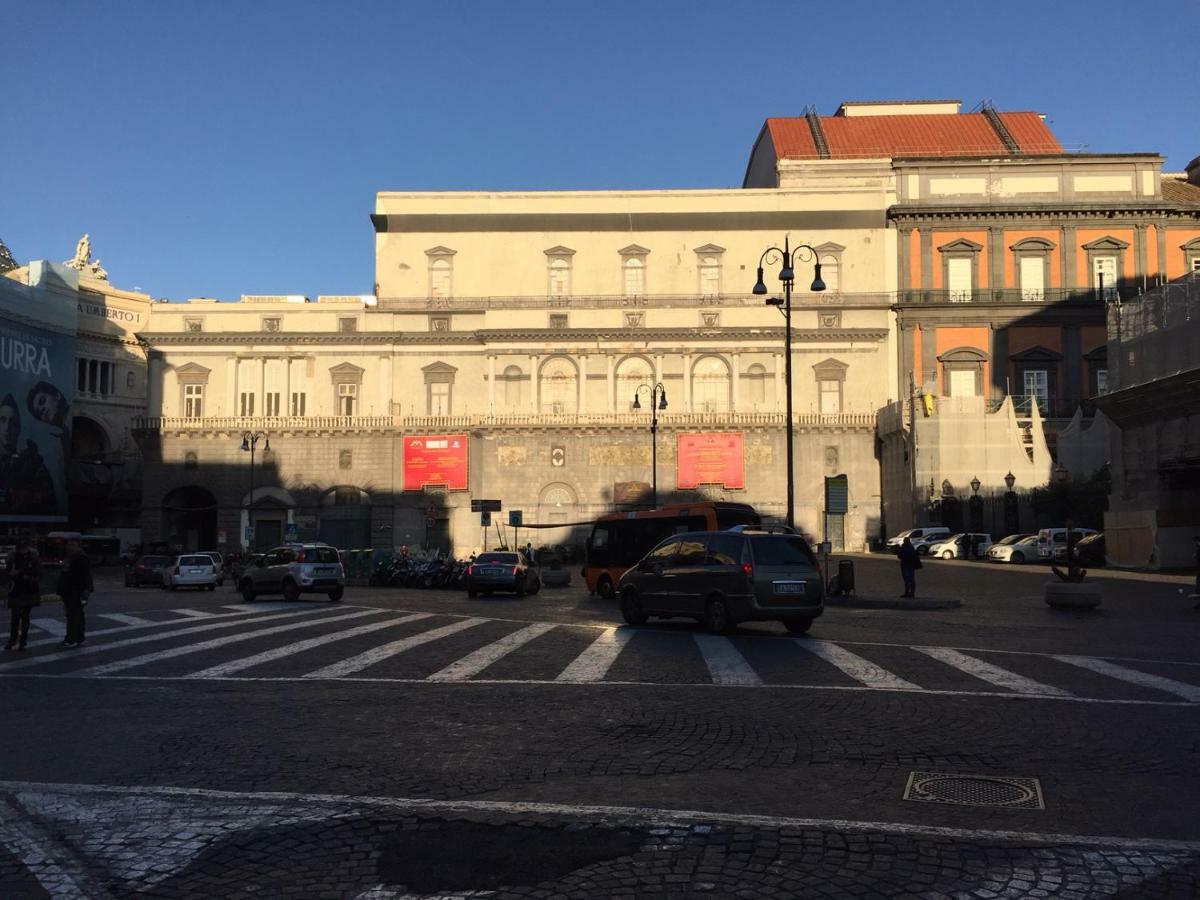 Appartamentino 116 Via Chiaia Napoli Eksteriør billede